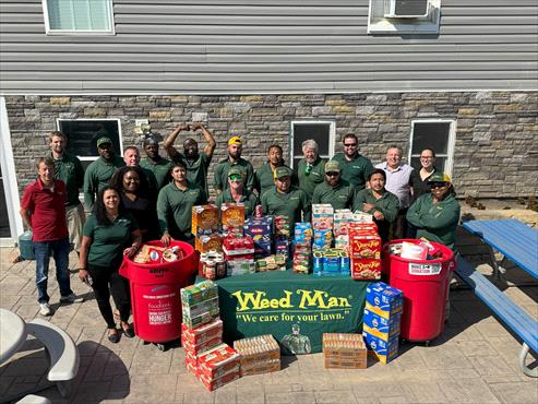 Weed Man St. Louis Donates 1,008 Pounds of Food to St. Louis Area Food Bank